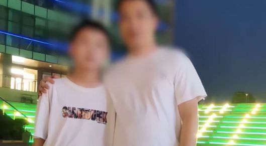姑姑透露子耀被害细节：走了6公里去汇合为了讨好同学还买了烟(图2)