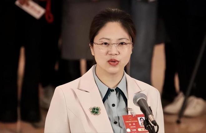 两会之后为何全网都在质疑全国人大代表赵昭回乡养牛创业？(图2)