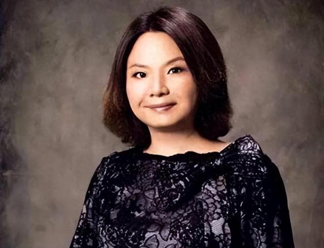 向美国捐96亿却不给中国员工发工资中国“女首善”终被曝光!(图1)