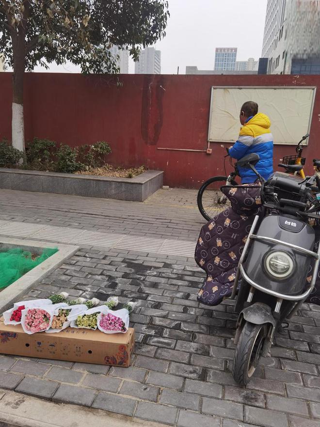向美国捐96亿却不给中国员工发工资中国“女首善”终被曝光!(图4)