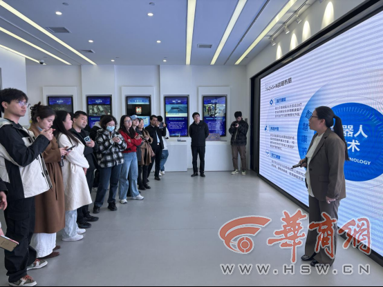 “机器人+康养”破局中航创世构建全场景智慧康养体系(图1)