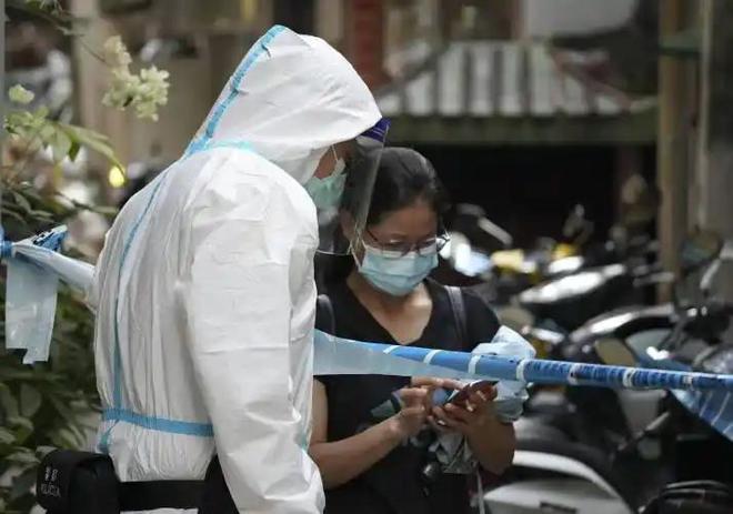 一周内死亡31人！香港出现新冠最新病毒变异株陈奕迅已经确诊(图12)