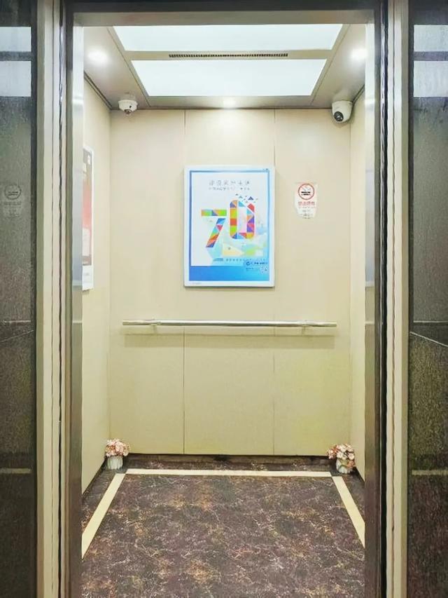 楼道更新焕新颜自治共治办好楼内事(图2)