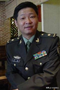 56岁赵亮带模特老婆深山养鸡16年满脸皱纹似老农他到底图啥(图15)