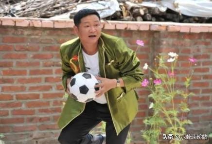 56岁赵亮带模特老婆深山养鸡16年满脸皱纹似老农他到底图啥(图20)