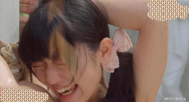 日本三级《女子高校拷问部》无数甲虫幼虫在蠕动简直受不了(图6)