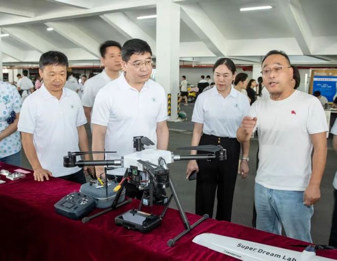 宜春职业技术学院举行2025年职业教育活动周启动仪式(图2)